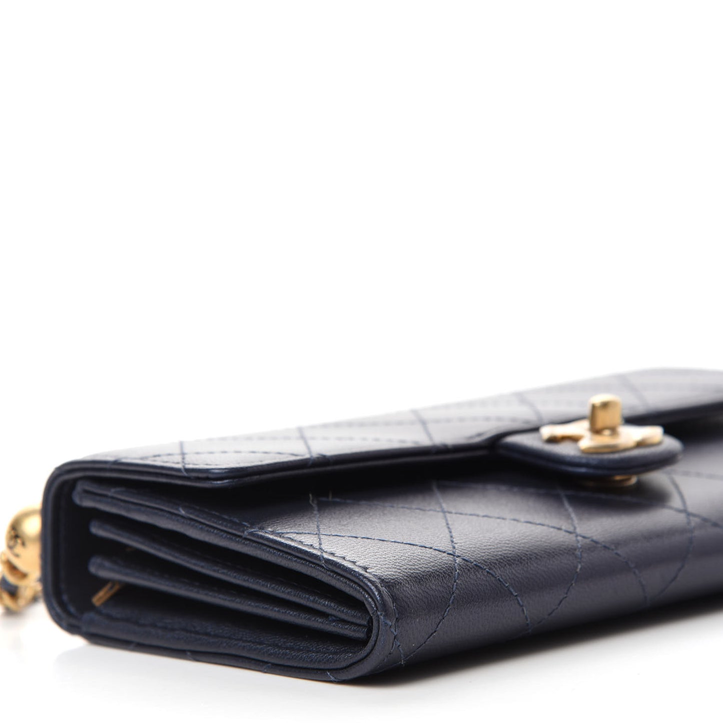 Iridescent Lambskin Quilted Chic Pearls Clutch With Chain Blue