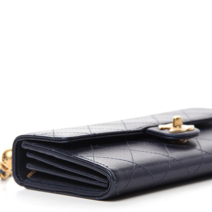 Chanel Iridescent Lambskin Quilted Chic Pearls Clutch With Chain Blue 11 of 13