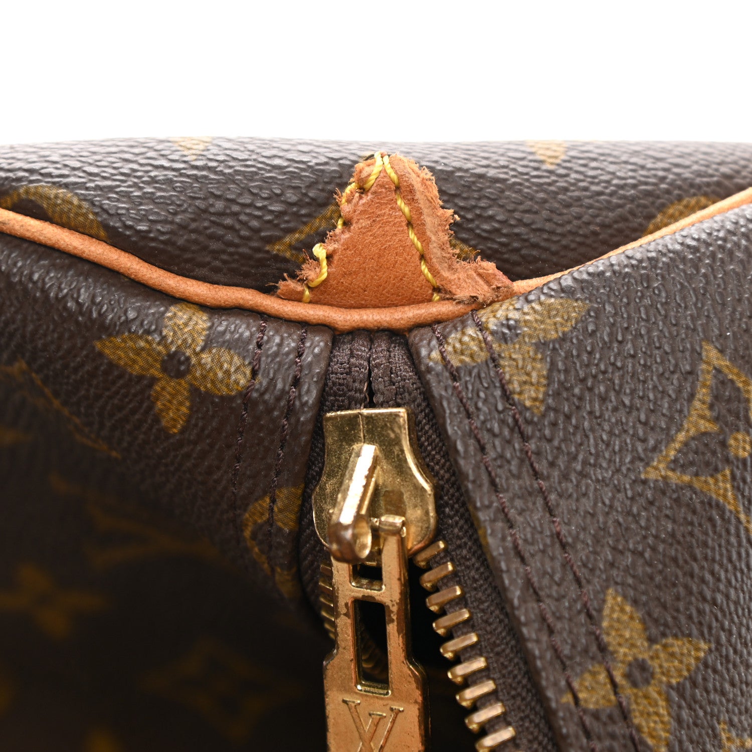 Louis Vuitton Monogram Keepall 60 11 of 13