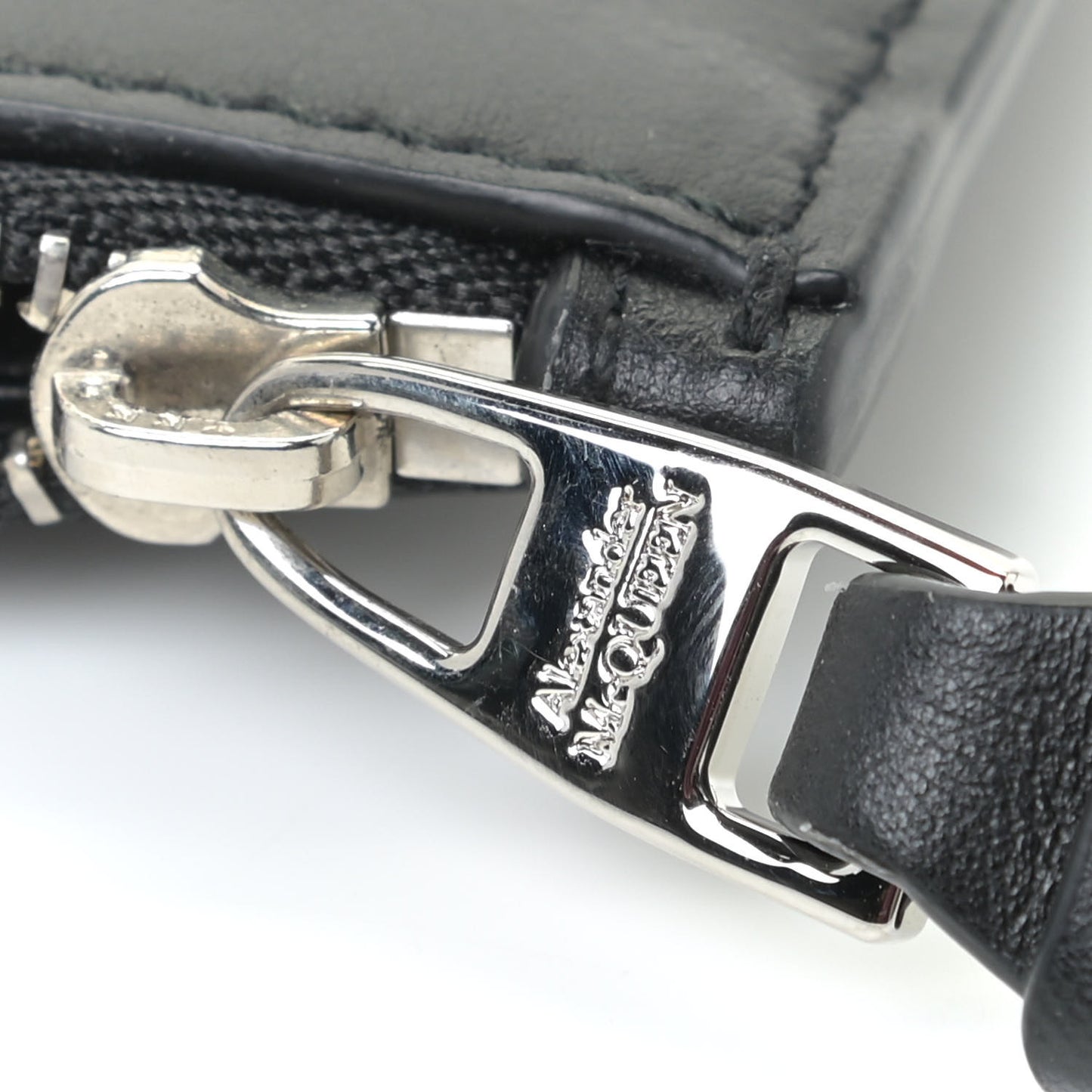 Calfskin Zipped Logo Wristlet Pink Black