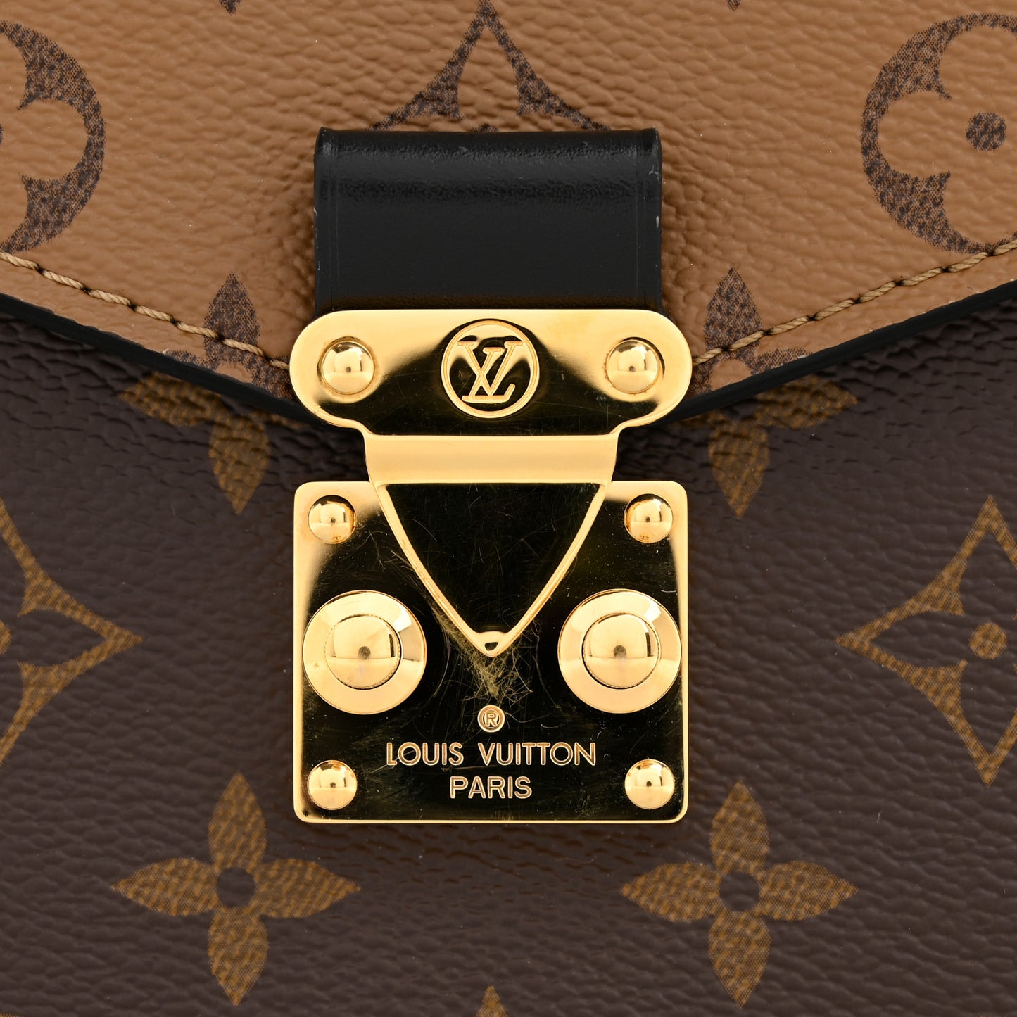 Reverse Monogram Pochette Metis