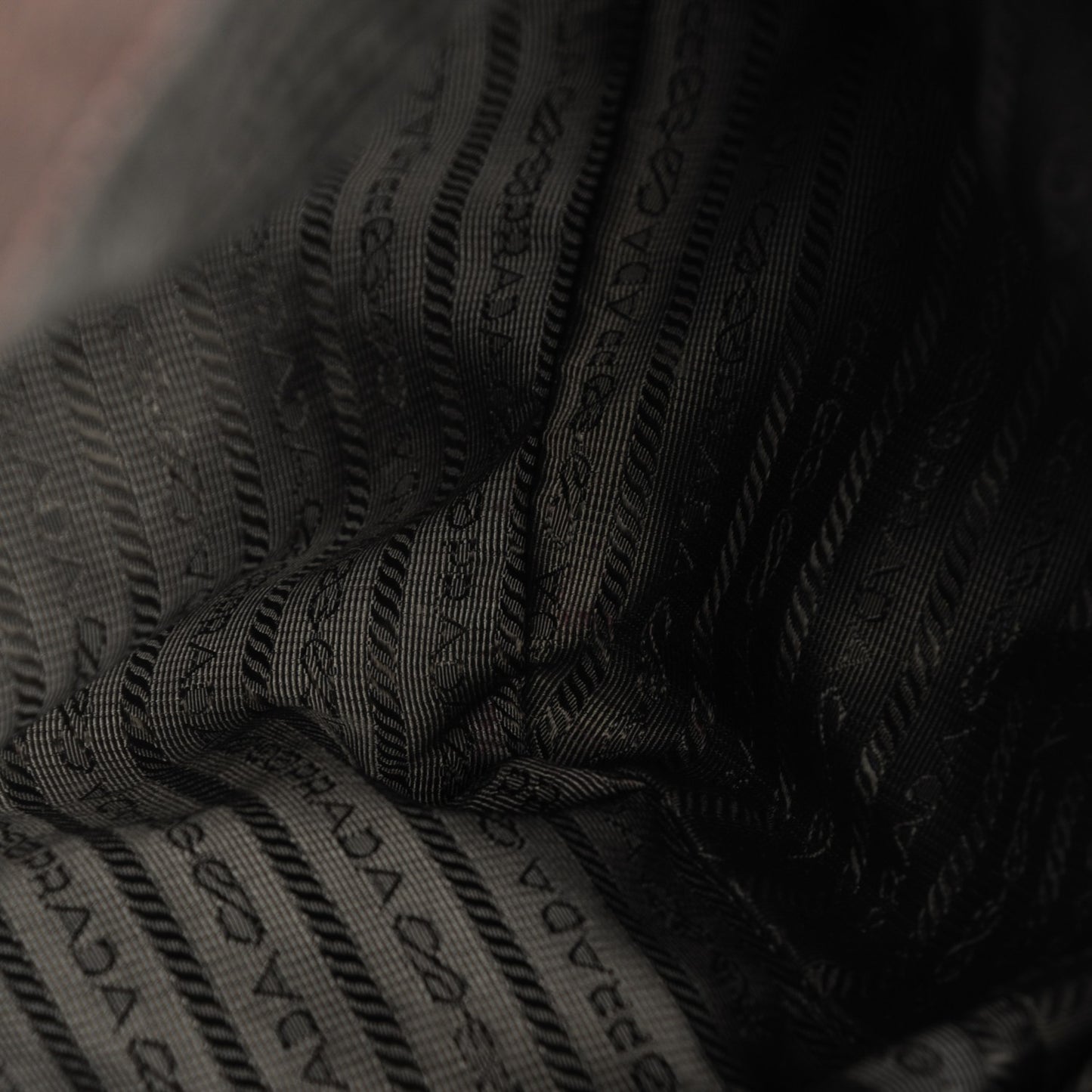 Vitello Daino Mordore Shoulder Bag Antico