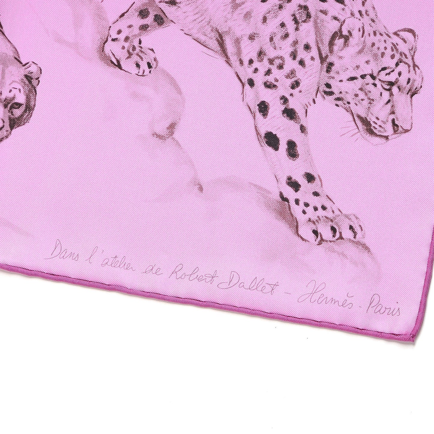 Silk Dans l'atelier de Robert Dallet Scarf 90 Rose Cyclamen Gris Sepia