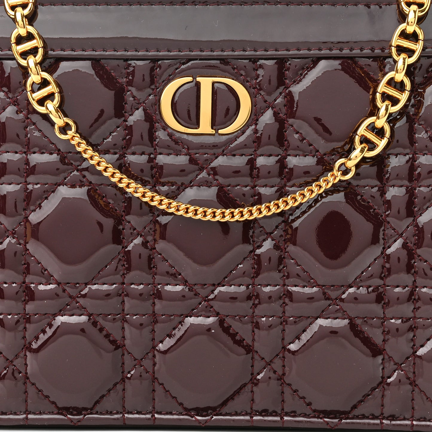 Patent Cannage Caro Zipped Pouch With Chain Amaranth