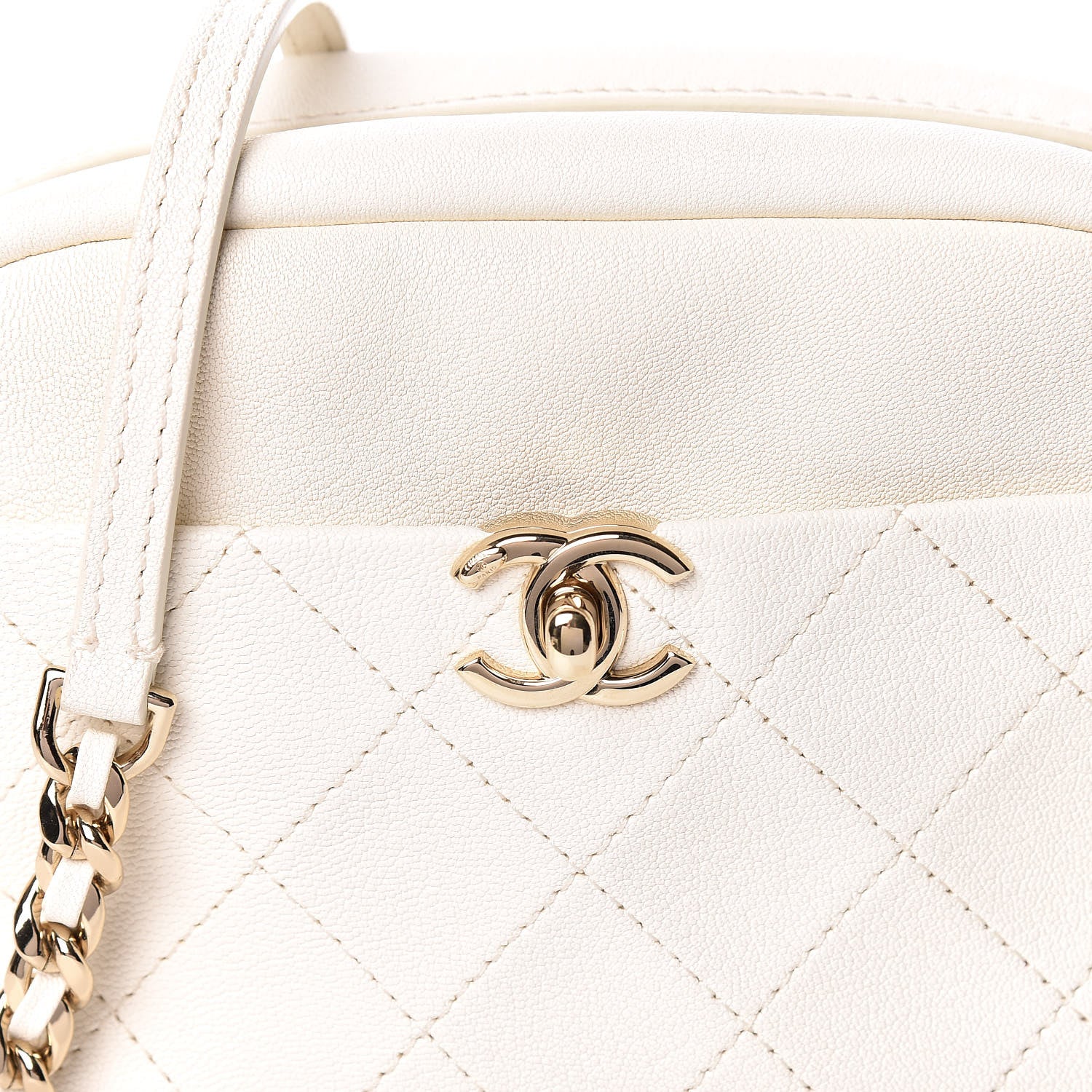 Chanel Goatskin Quilted Small Casual Trip Camera Case White 10 of 10