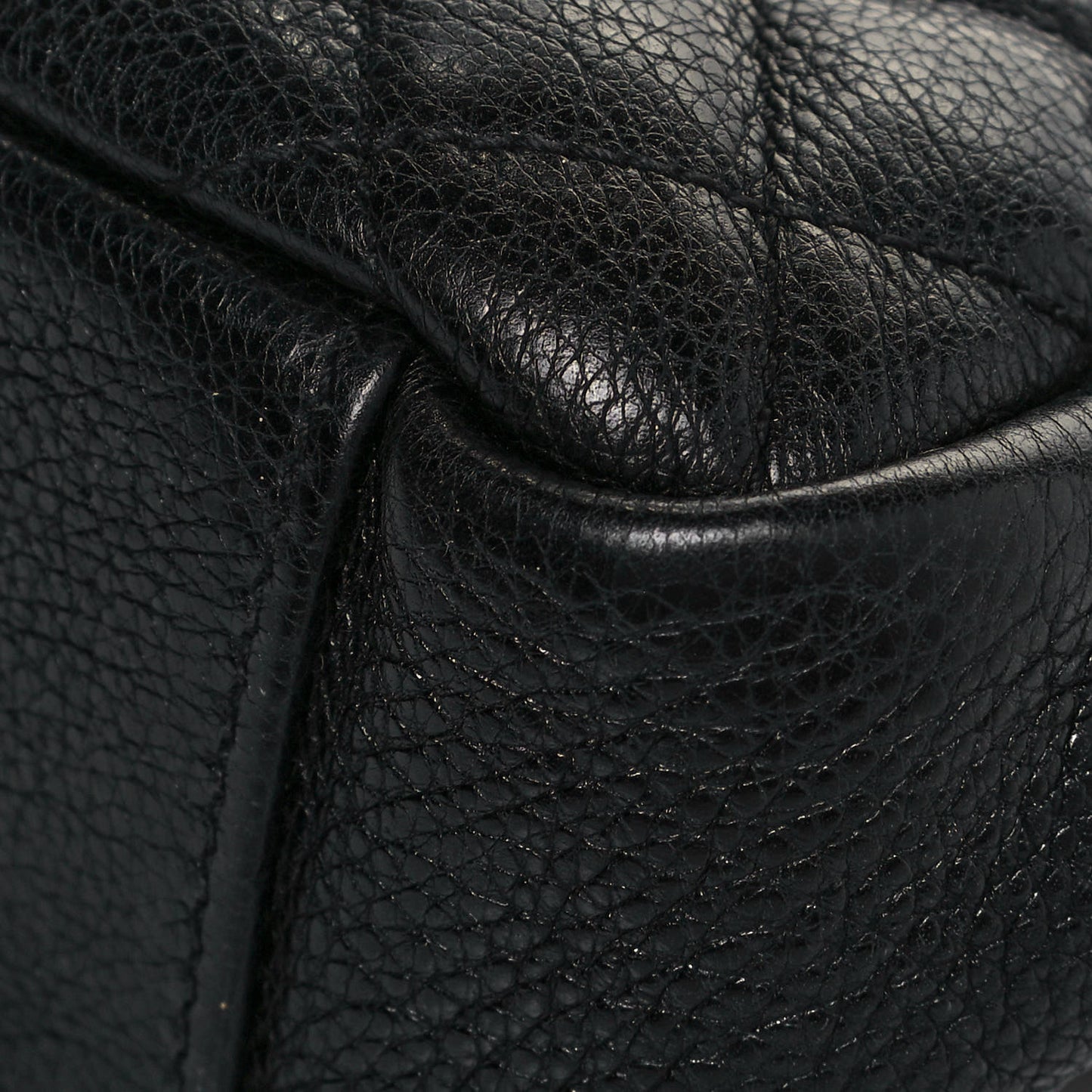 Sheepskin Tri-Quilt Monogram Medium College Bag Black