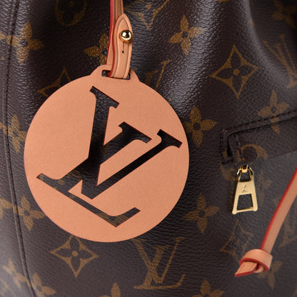 Louis Vuitton Monogram Montsouris PM 7 of 10