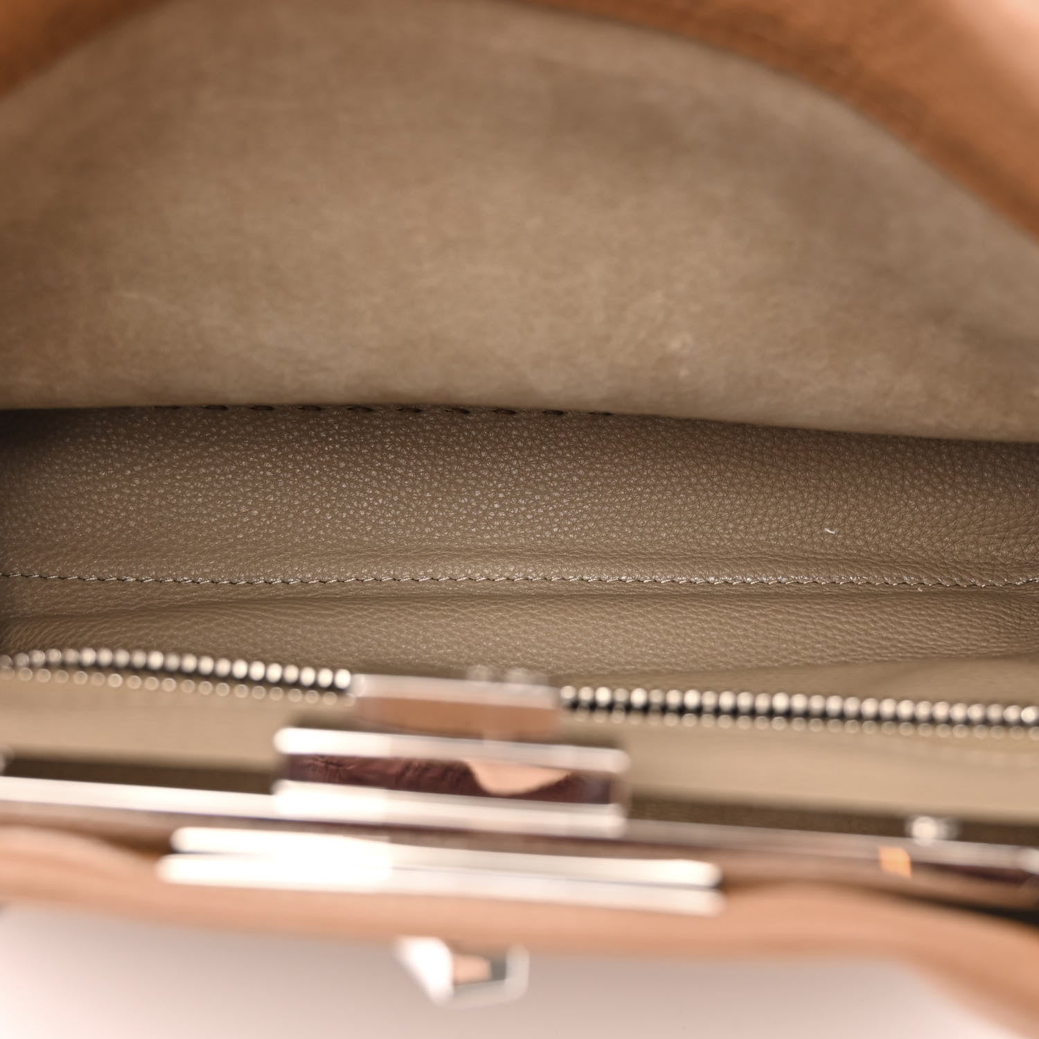 Fendi Cuoio Romano Selleria Bi-Color Medium Peekaboo Iconic Satchel Mou Deserto 5 of 10