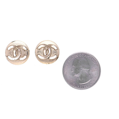 Chanel Metal CC Clip On Earrings Light Gold 2 of 7