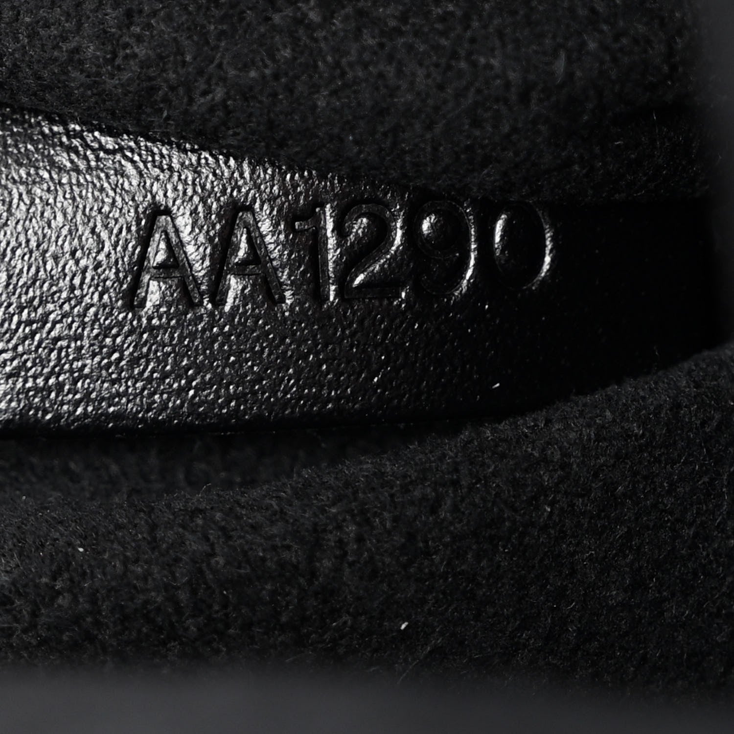 Louis Vuitton Reverse Monogram Vanity PM 7 of 11