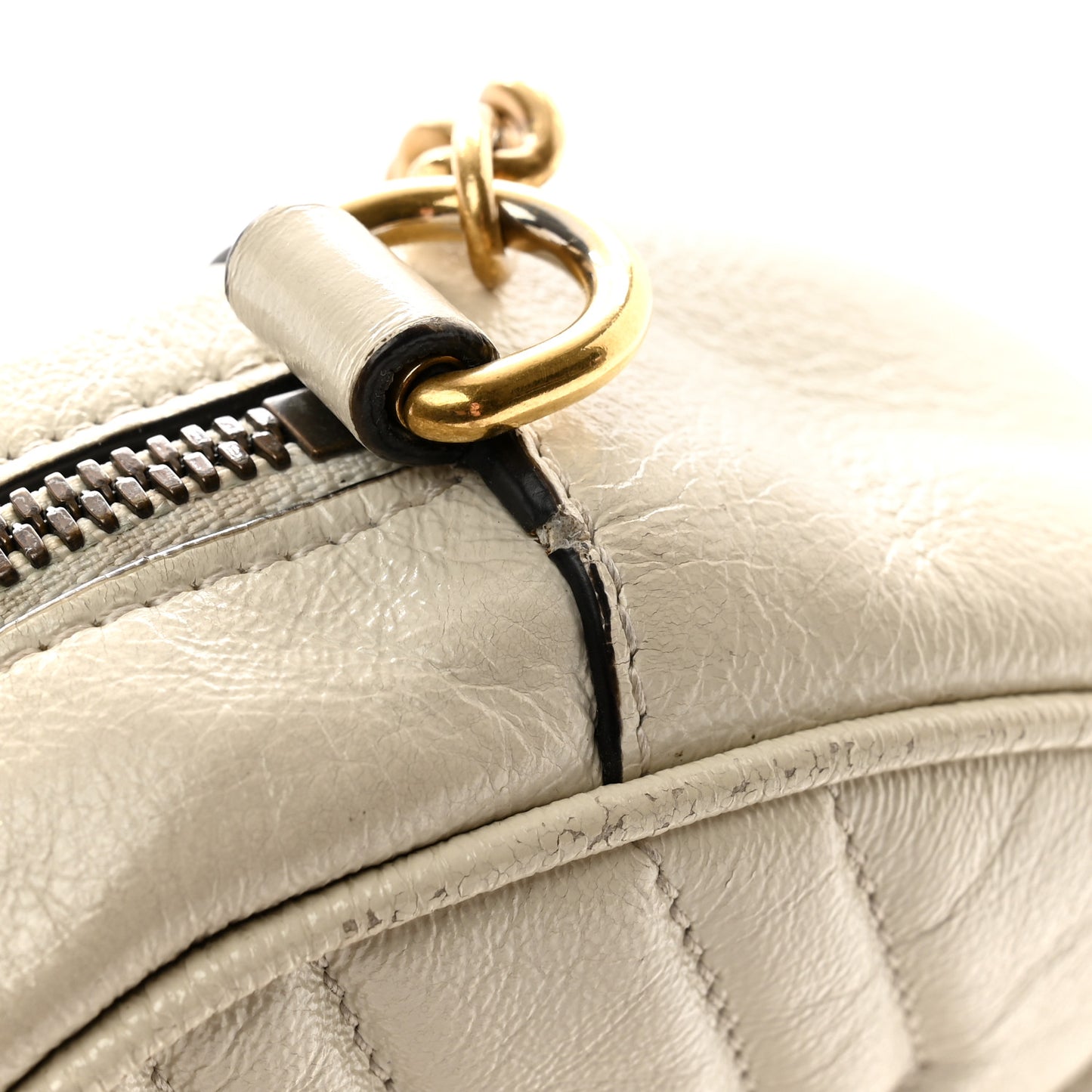 Calfskin Matelasse Mini GG Marmont Round Shoulder Bag White