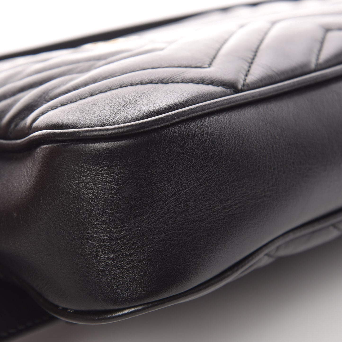 Calfskin Matelasse Mens GG Marmont Belt Bag 90 36 Black