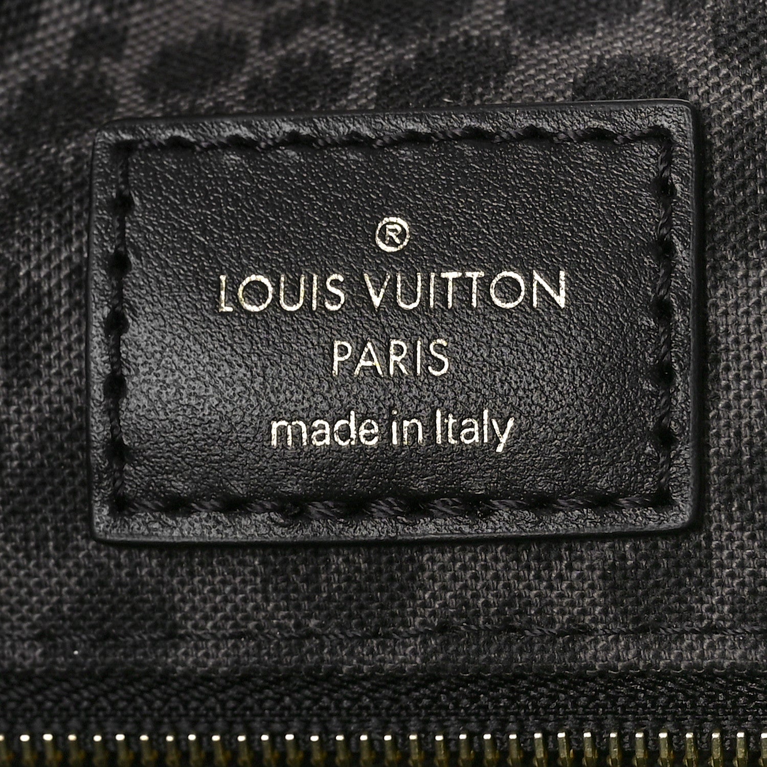 Louis Vuitton Monogram Giant Wild At Heart Onthego GM Arizona 6 of 10