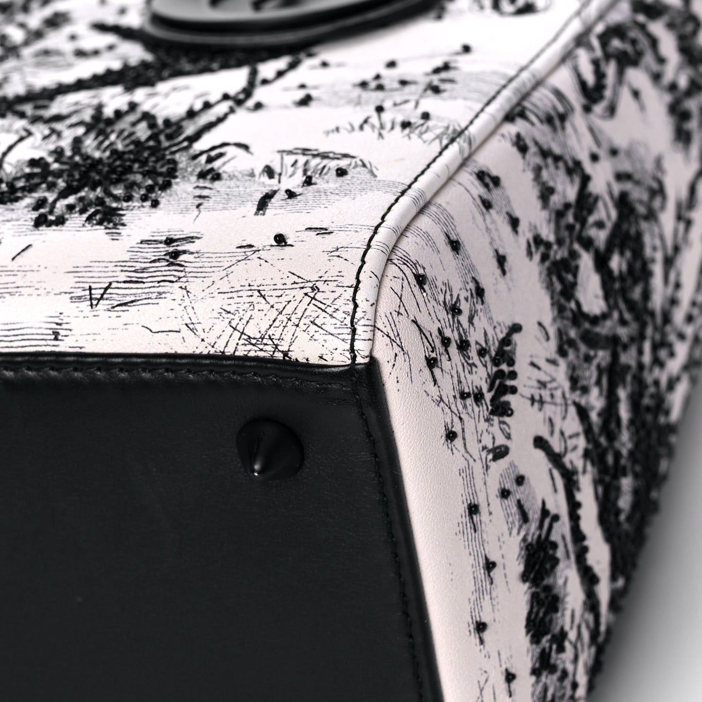 Ultra Matte Embroidered Medium Lady Dior Black