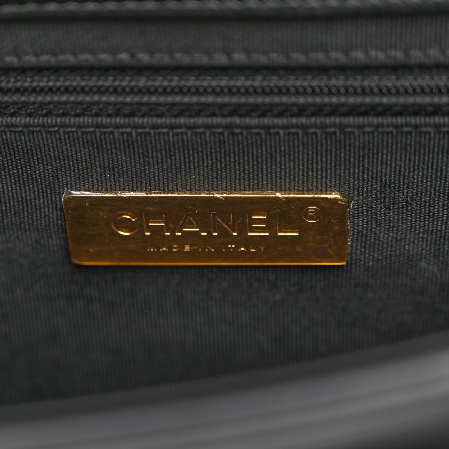 Calfskin Caviar Quilted Chain Handle Flap Black