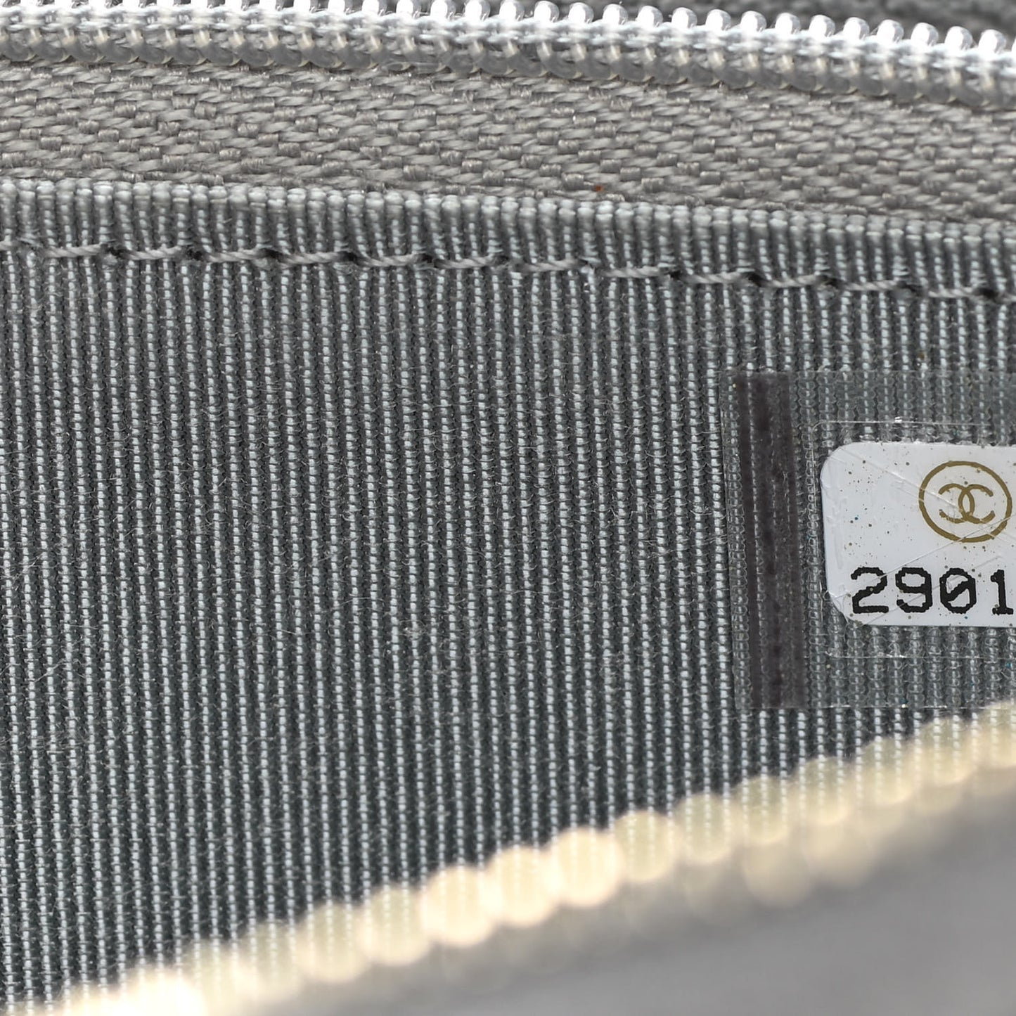 Caviar Quilted Small Gusset Zip Around Wallet Grey