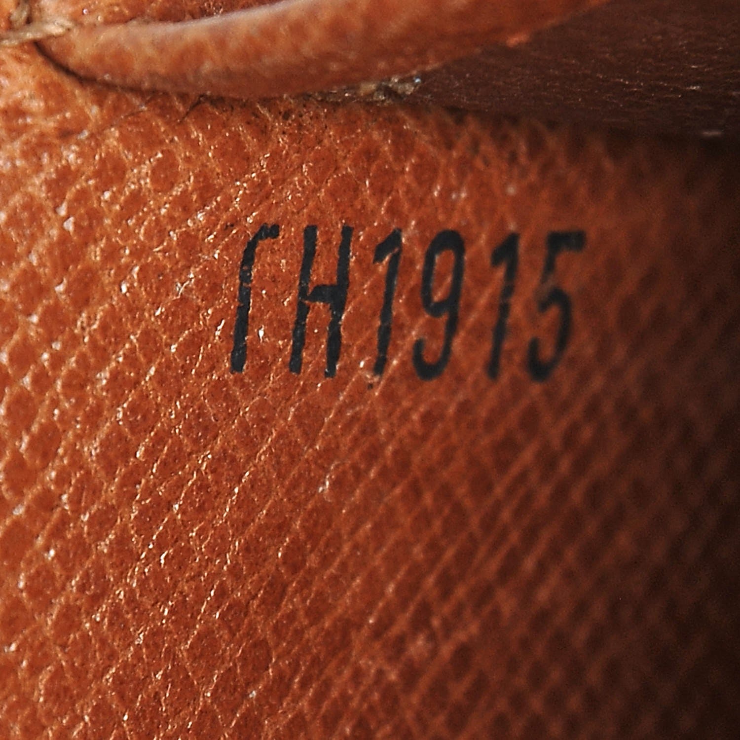 Louis Vuitton Monogram Mini Agenda Cover 7 of 7