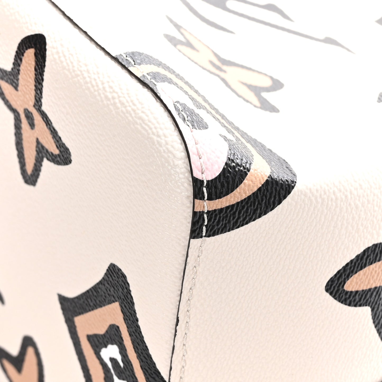 Monogram Giant Wild At Heart Neonoe MM Creme