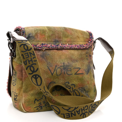 Chanel Washed Toile Graffiti On The Pavements Messenger Khaki Multicolor 3 of 13