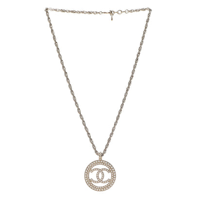 Chanel Pearl CC Round Pendant Necklace Gold 3 of 5