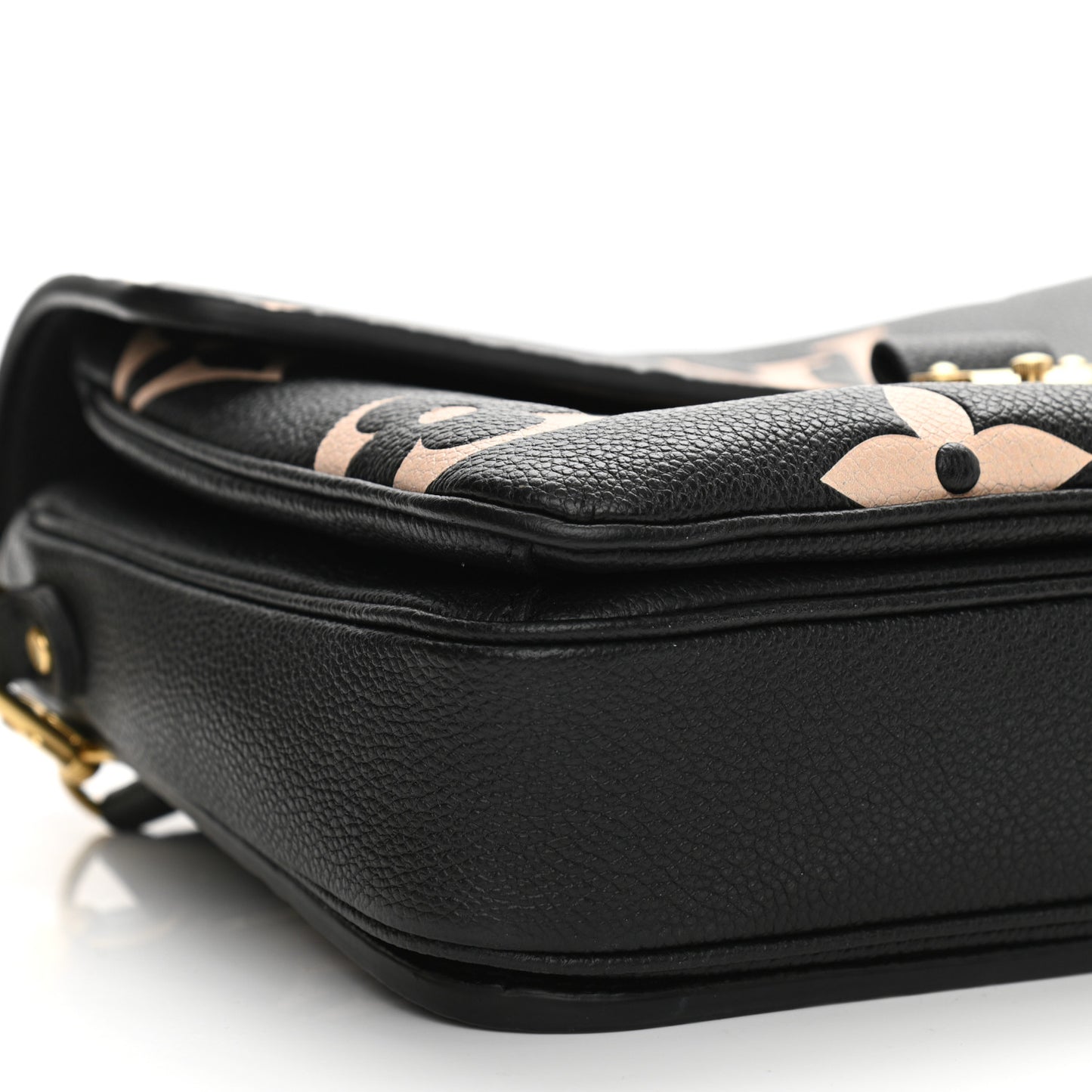 Empreinte Monogram Giant Pochette Metis Black Beige