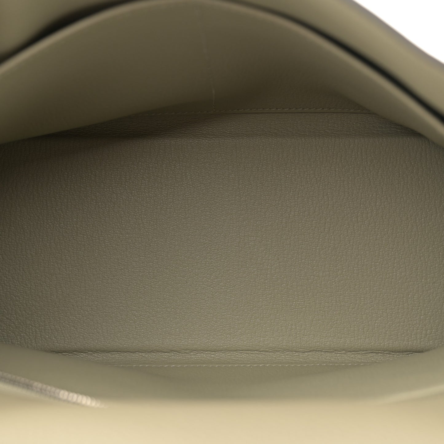 Taurillon Clemence Kelly Retourne 28 Sauge