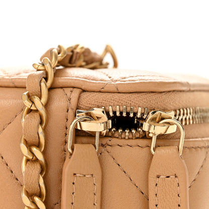 Chanel Lambskin Quilted Pearl Crush Small Vanity Case With Chain Beige 10 of 11