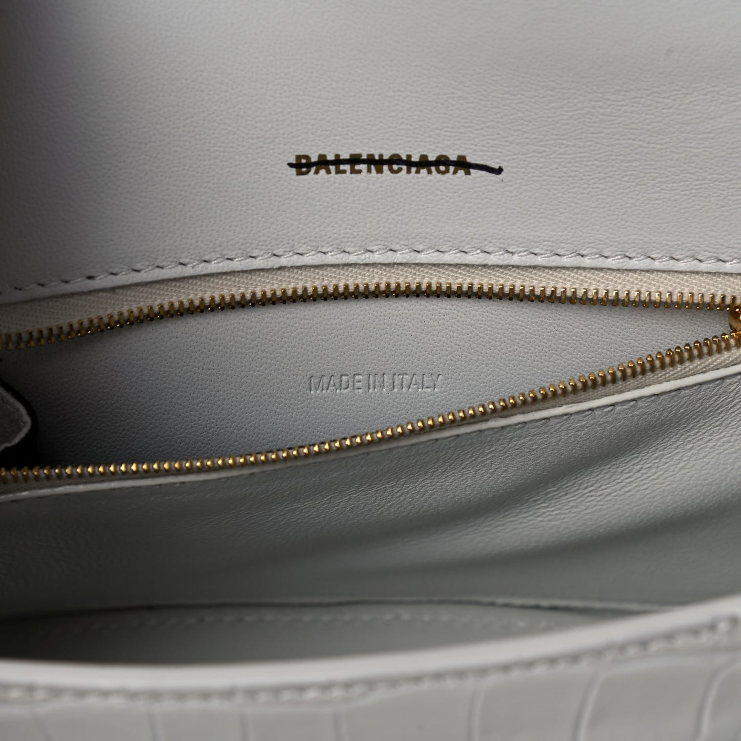 Shiny Calfskin Crocodile Embossed Small Hourglass Top Handle Bag White