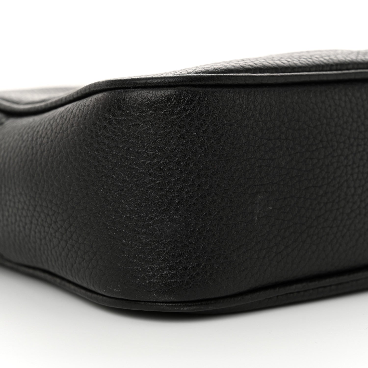 Gucci Pebbled Calfskin Small Soho Disco Bag Black 9 of 15