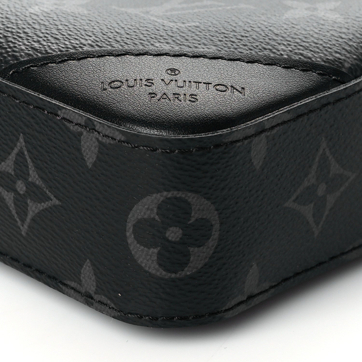 Louis Vuitton Reverse Monogram Eclipse Trio Messenger 12 of 12