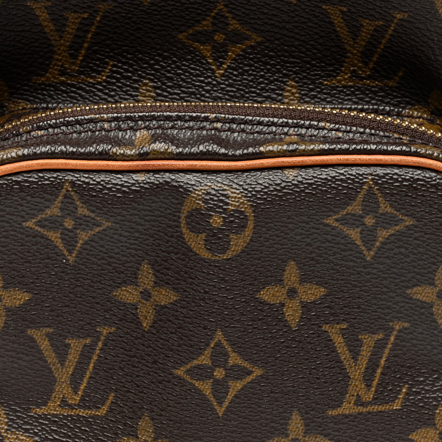 Monogram Amazone