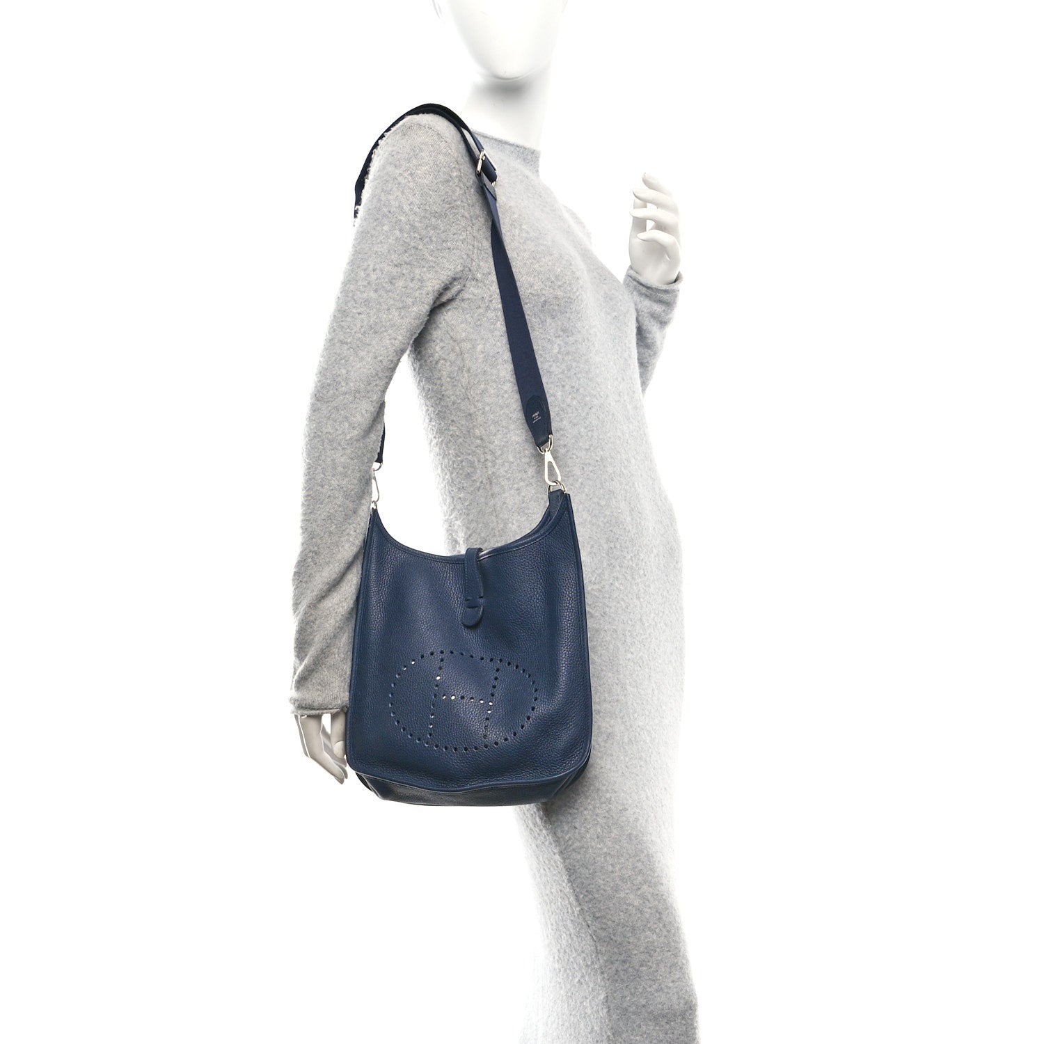 Hermes Taurillon Clemence Evelyne III PM Bleu Nuit 2 of 10