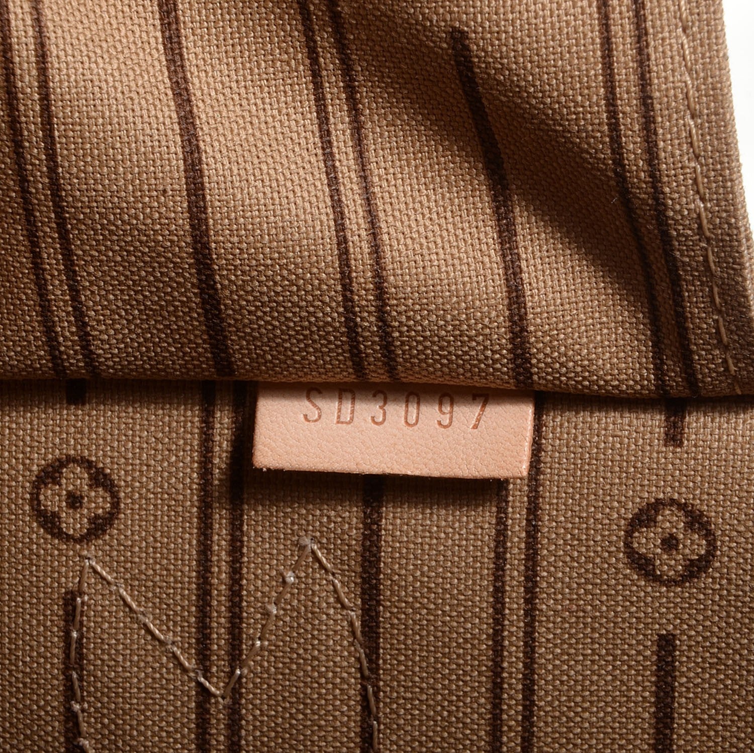 Louis Vuitton Monogram Neverfull MM 7 of 7