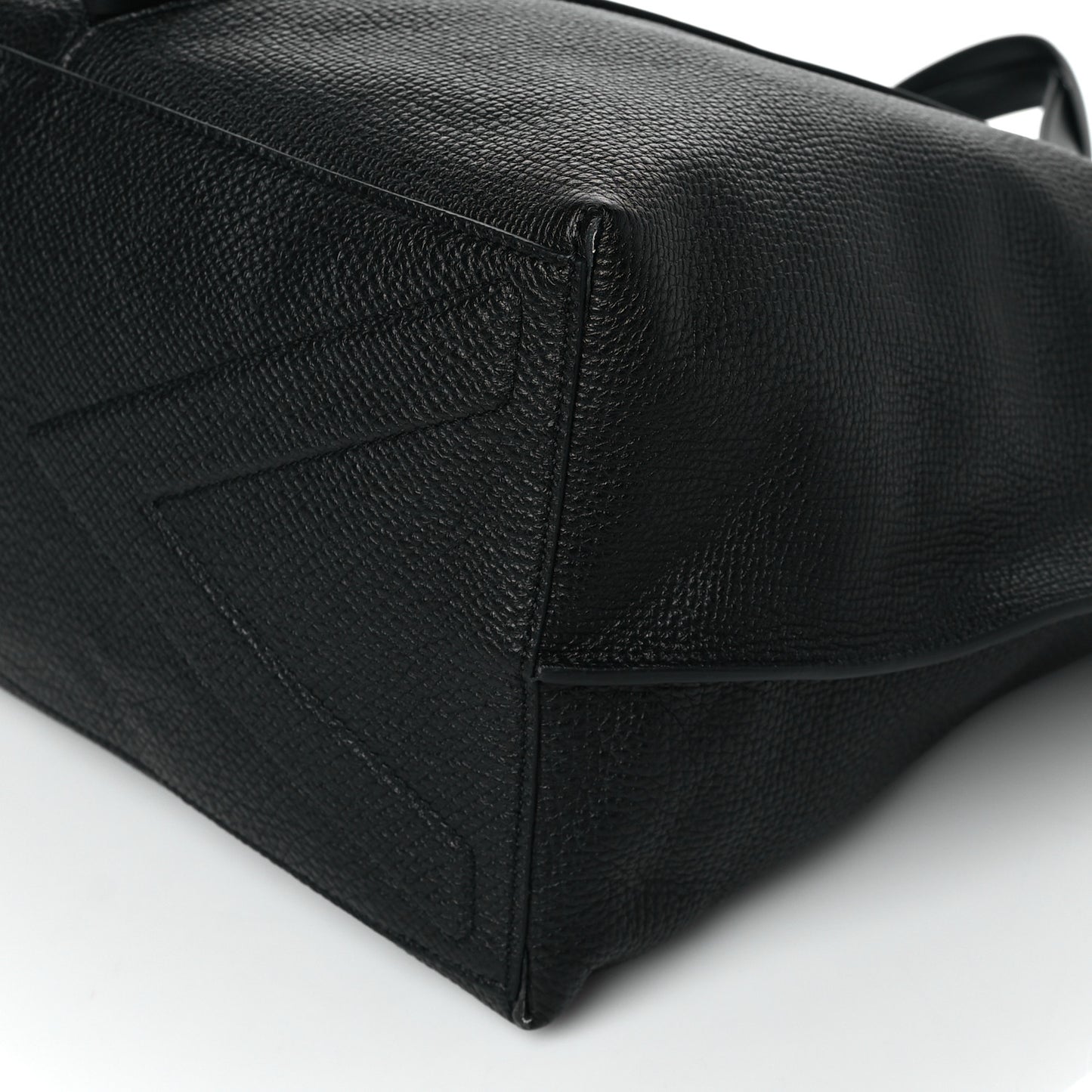 Grained Calfskin Large V Greca Signature Tote Bag Black