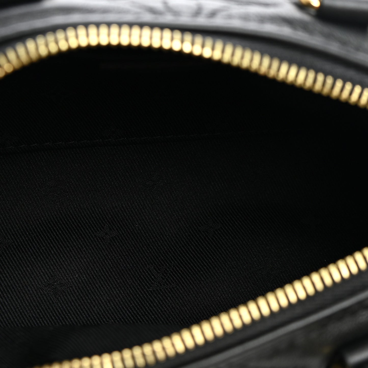 Calfskin Bubblegram Papillon BB Black