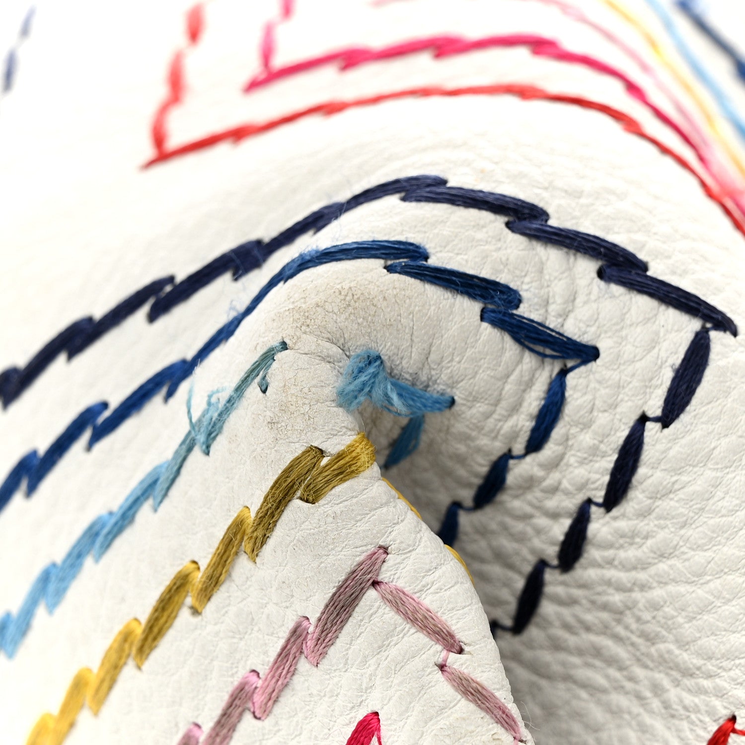 Fendi Vitello Palma Zig Zag Thread Embroidered Doctor B Hobo White Multicolor 15 of 18