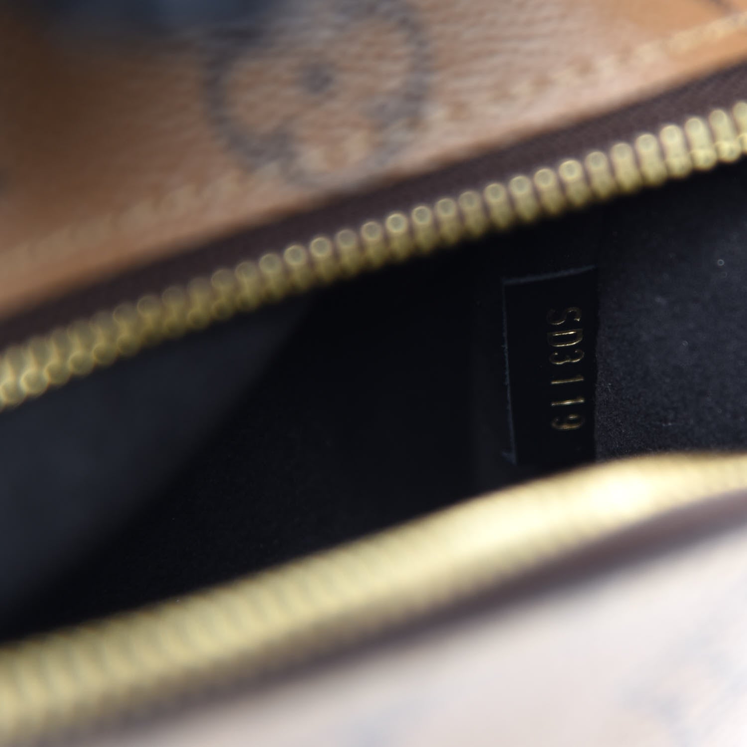 Louis Vuitton Reverse Monogram Pochette Metis 10 of 12