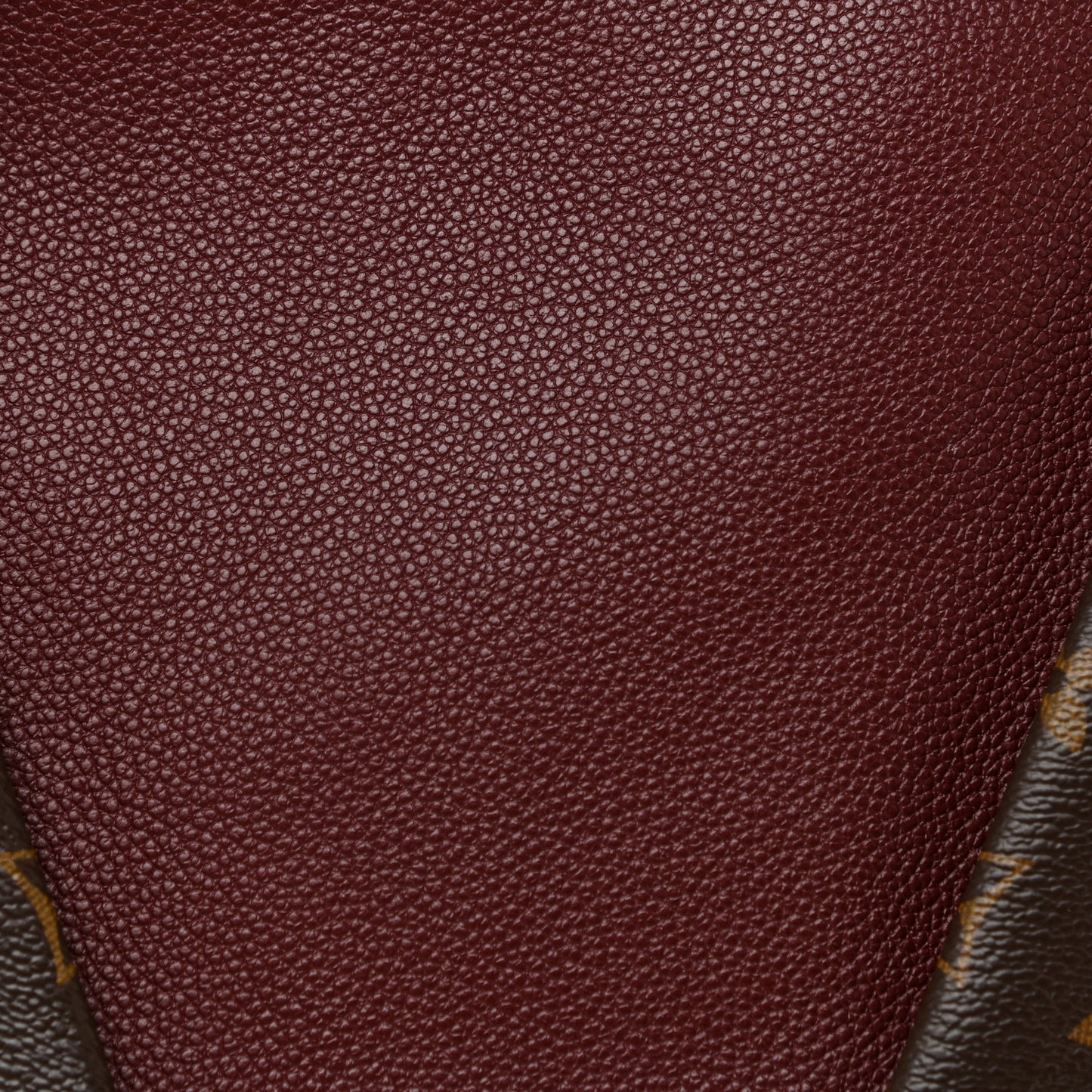 Monogram V Tote MM Bordeaux