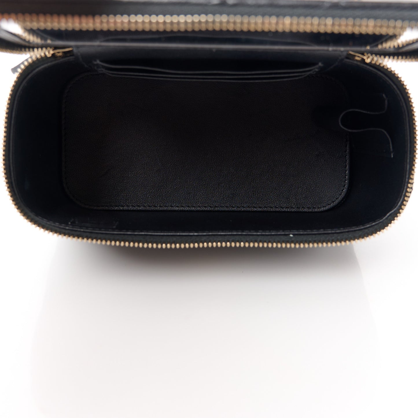Lambskin Quilted Small Top Handle Vanity Case With Chain Black
