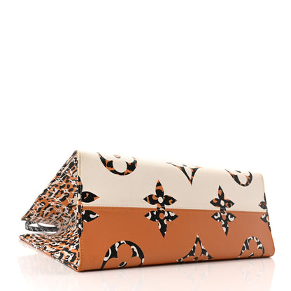 Louis Vuitton Monogram Giant Jungle Onthego GM Ivory 4 of 9
