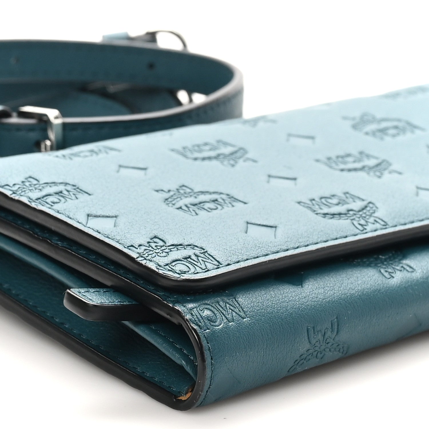 MCM Calfskin Ottomar Wallet On Chain Teal 9 of 11