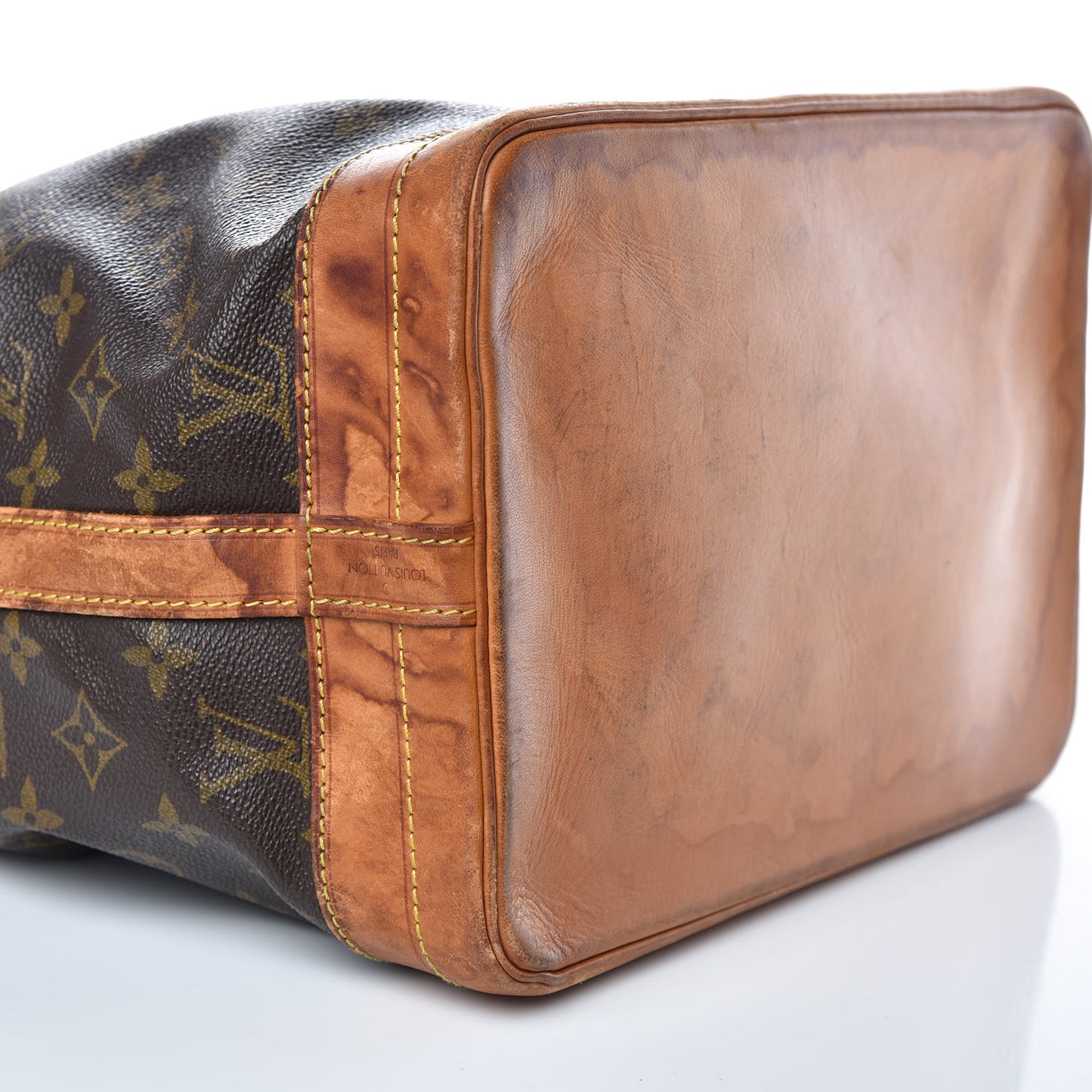 Monogram Noe