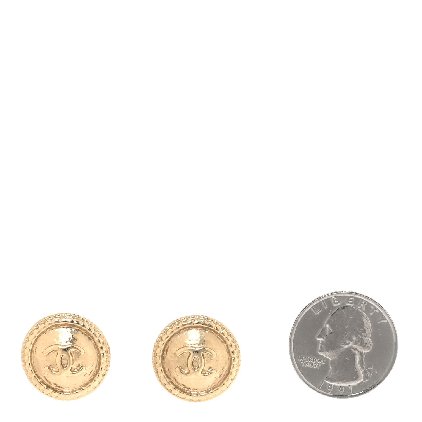 Metal CC Round Earrings Gold
