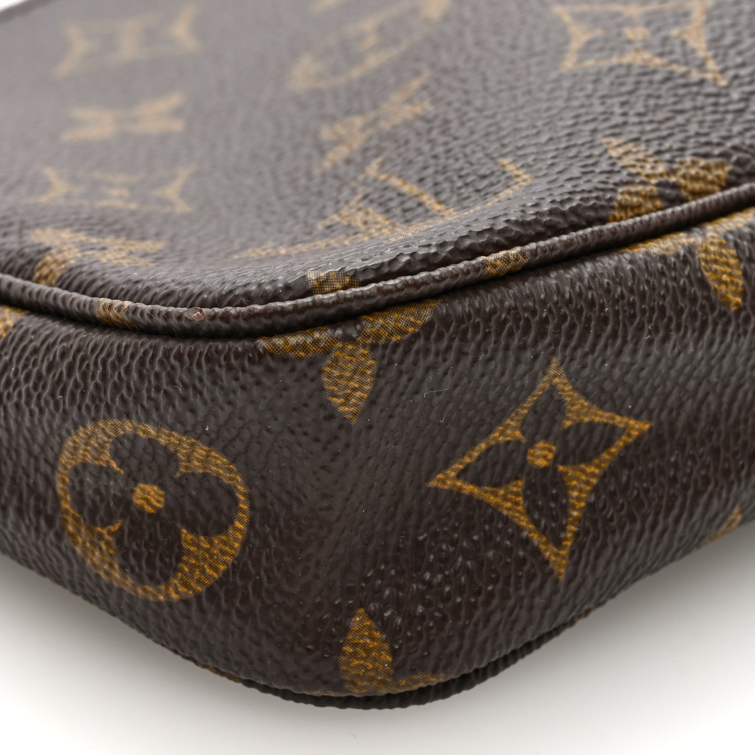 Louis Vuitton Monogram Pochette Accessories 8 of 10
