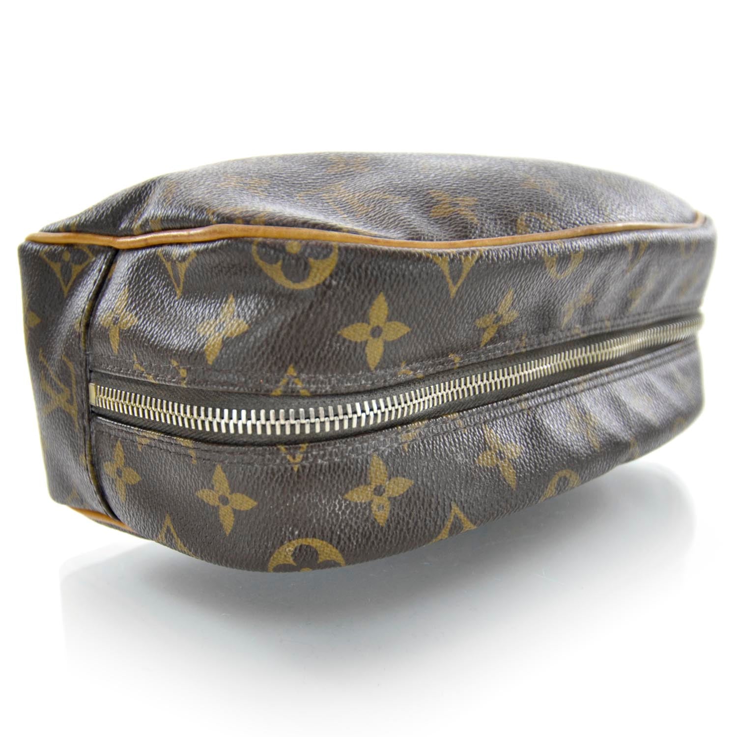 Louis Vuitton Monogram Toiletry Bag 25 4 of 7
