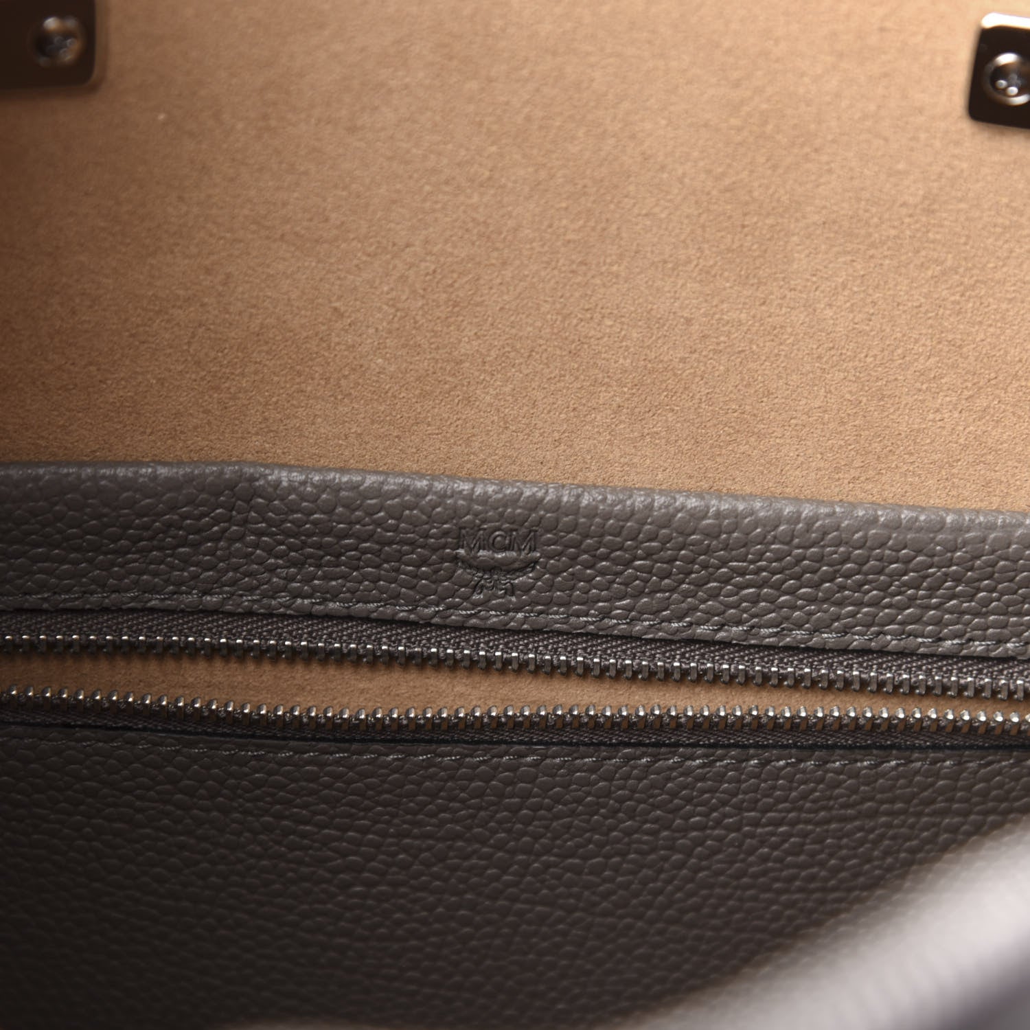 MCM Grained Calfskin Large Ella Boston Grey 6 of 9