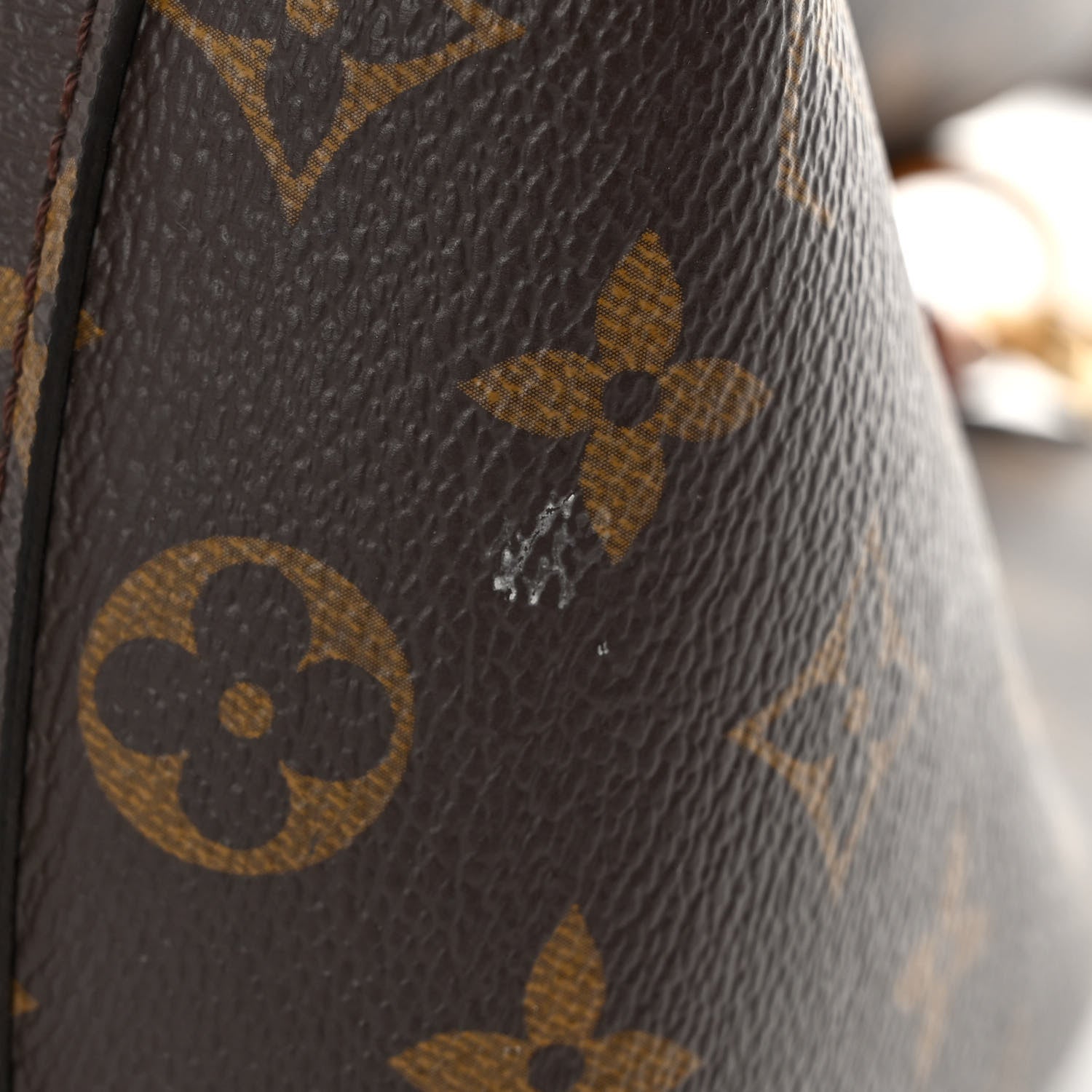 Louis Vuitton Monogram Montaigne MM 11 of 11