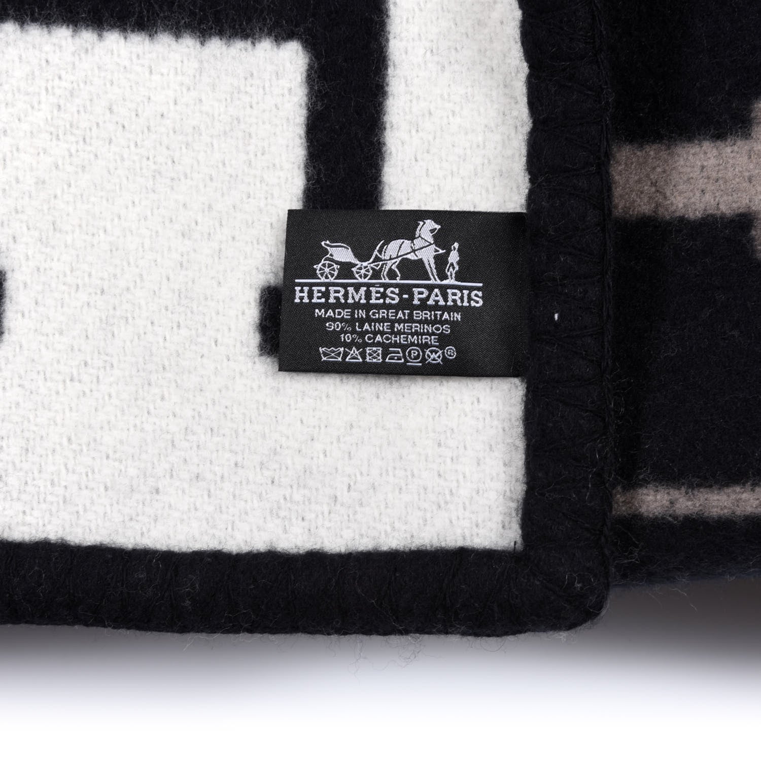 Hermes Wool Cashmere Avalon III Blanket Ecru Black 3 of 4