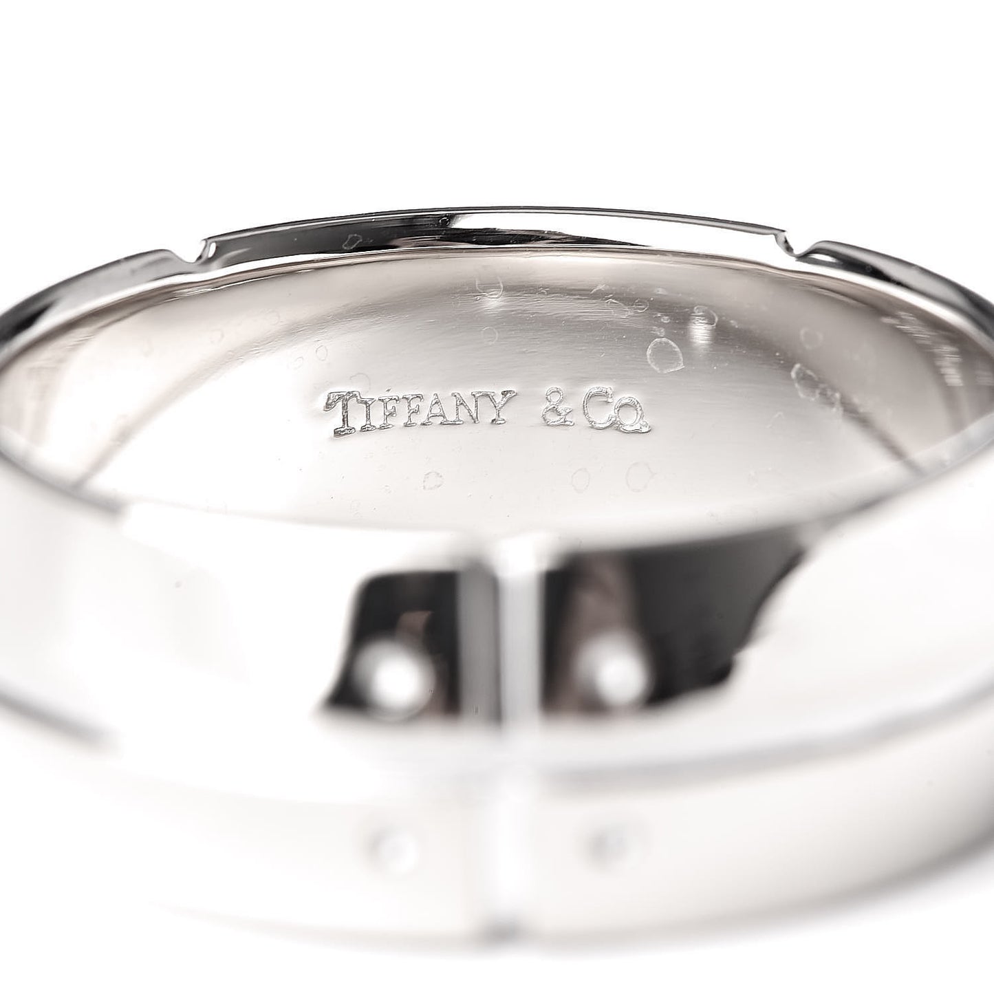 18K White Gold 8mm Streamerica Band Ring 62 10