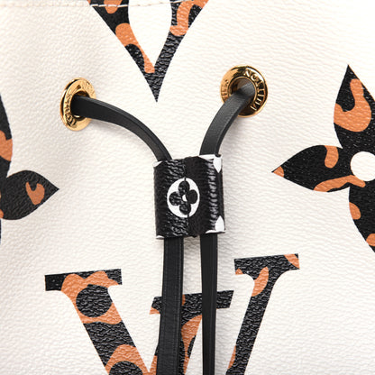 Louis Vuitton Monogram Giant Jungle NéoNoé Ivory 11 of 14